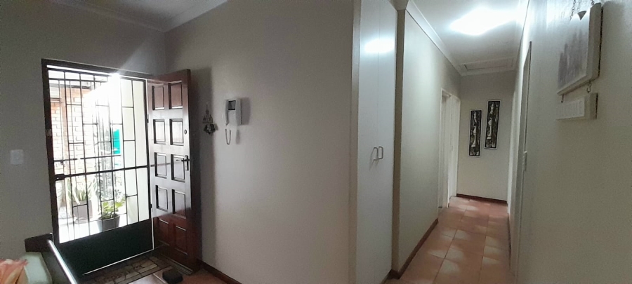 3 Bedroom Property for Sale in Admirals Park Western Cape